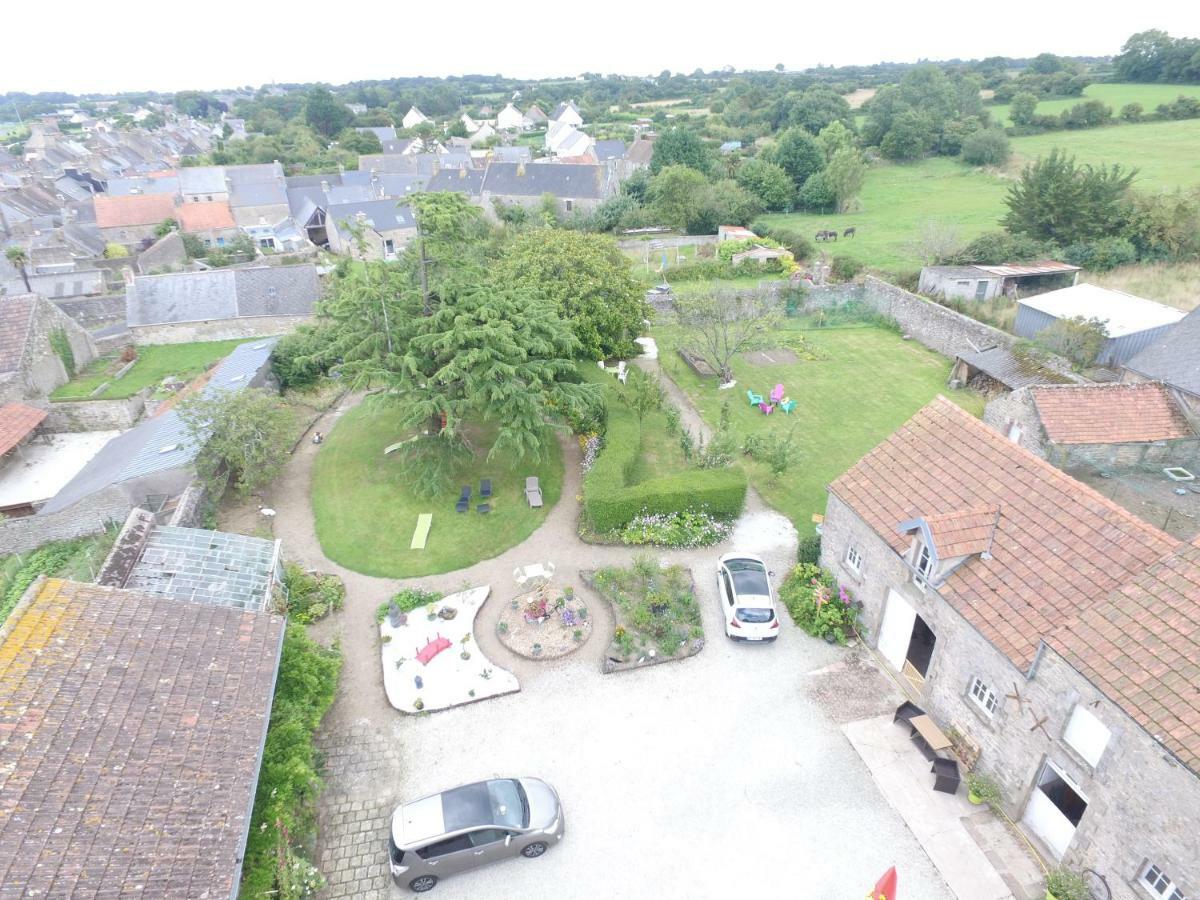 La Tourelle En Normandie Saint-Pierre-Église Eksteriør billede