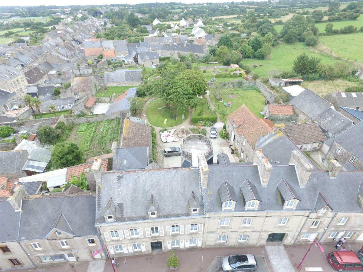 La Tourelle En Normandie Saint-Pierre-Église Eksteriør billede
